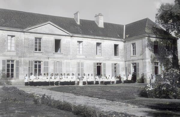 Novitiate house in Villiers-en-Plaine, Deux-Sèvres